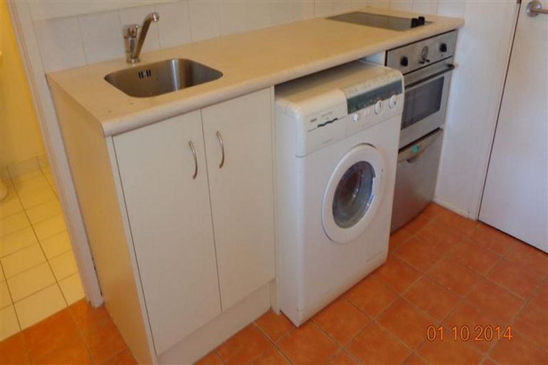 Photo of property in 13e/30 Westward Ho, Glen Eden, Auckland, 0602