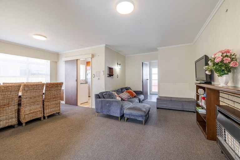 Photo of property in 668b Pioneer Highway, Highbury, Palmerston North, 4412