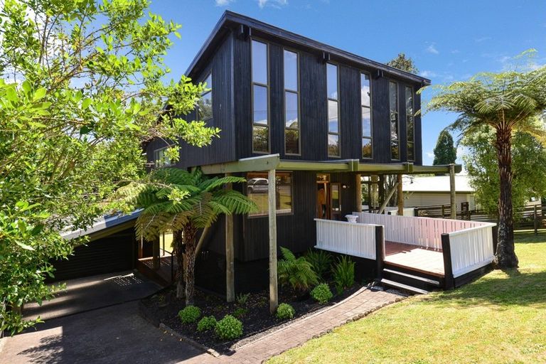 Photo of property in 57 Gibson Road, Dinsdale, Hamilton, 3204