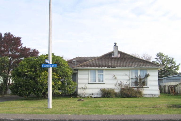 Photo of property in 811 Anson Street, Mayfair, Hastings, 4122