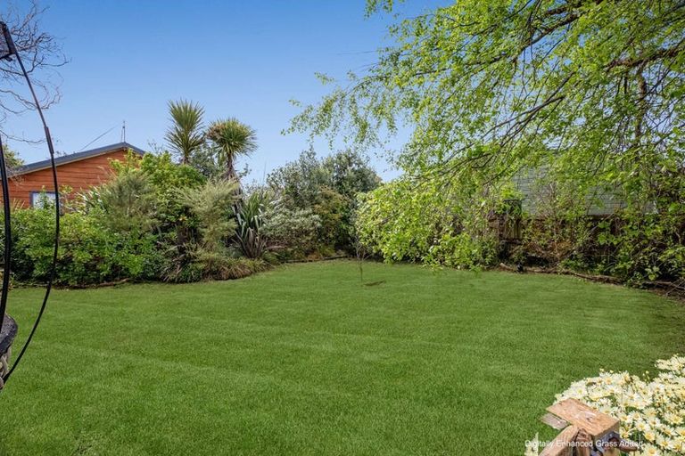 Photo of property in 120 Parkhurst Road, Parakai, 0830