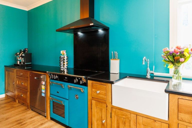 Photo of property in 93 Wood Street, Takaro, Palmerston North, 4410