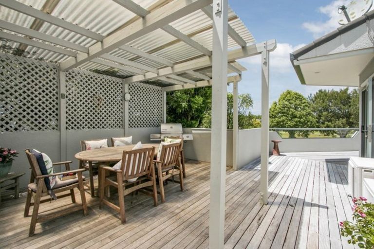 Photo of property in 62 Links View Drive, Omokoroa, 3114