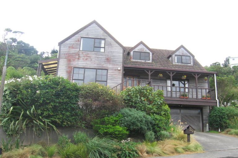 Photo of property in 29 Thatcher Crescent, Crofton Downs, Wellington, 6035