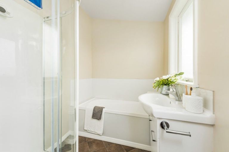 Photo of property in 46b Kaimanawa Street, Kelvin Grove, Palmerston North, 4414