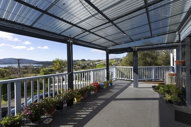 Photo of property in 33 Cable Bay Block Road, Cable Bay, 0420