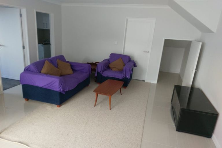 Photo of property in 163 Tiriwa Drive, Massey, Auckland, 0614