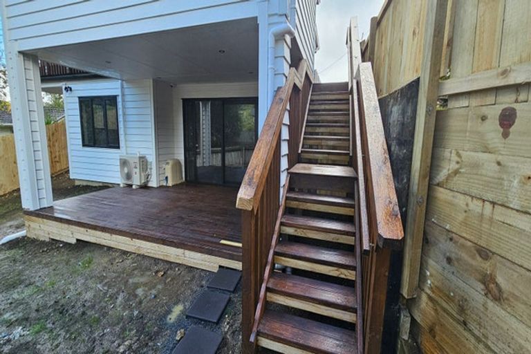 Photo of property in 12a Blease Street, New Lynn, Auckland, 0600