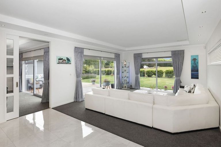 Photo of property in 14 Westburn Place, Prebbleton, 7604