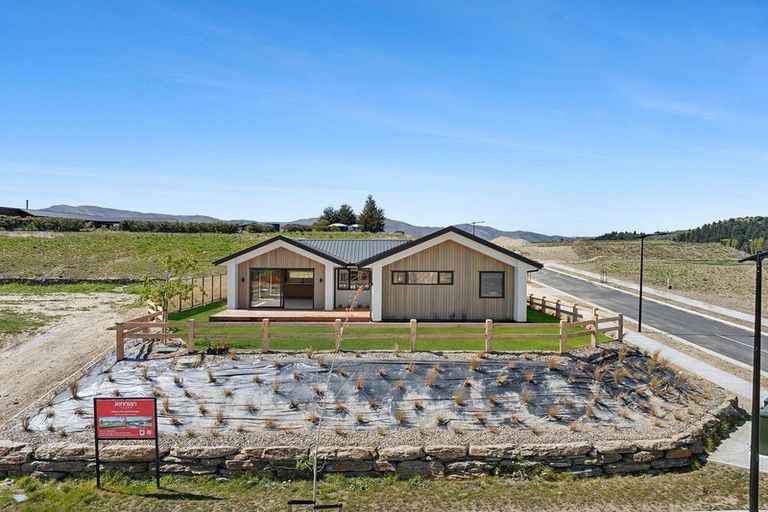 Photo of property in 57b Weldene Avenue, Glenfield, Auckland, 0629