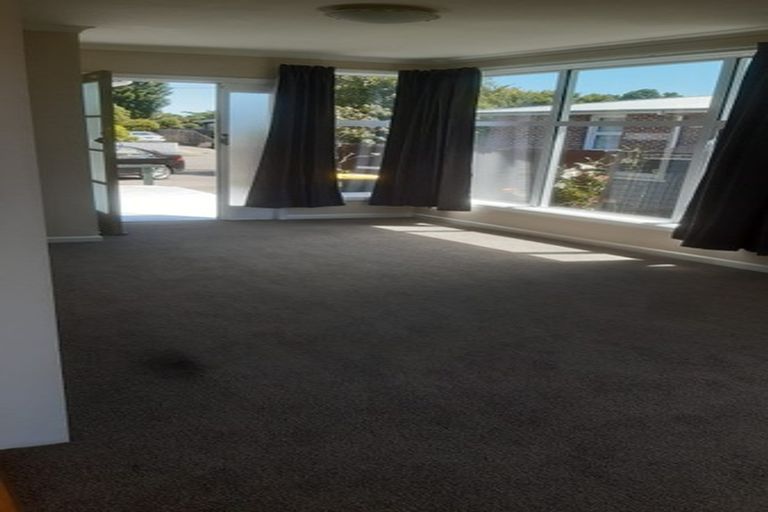 Photo of property in 1/70 Staveley Street, Avonhead, Christchurch, 8042