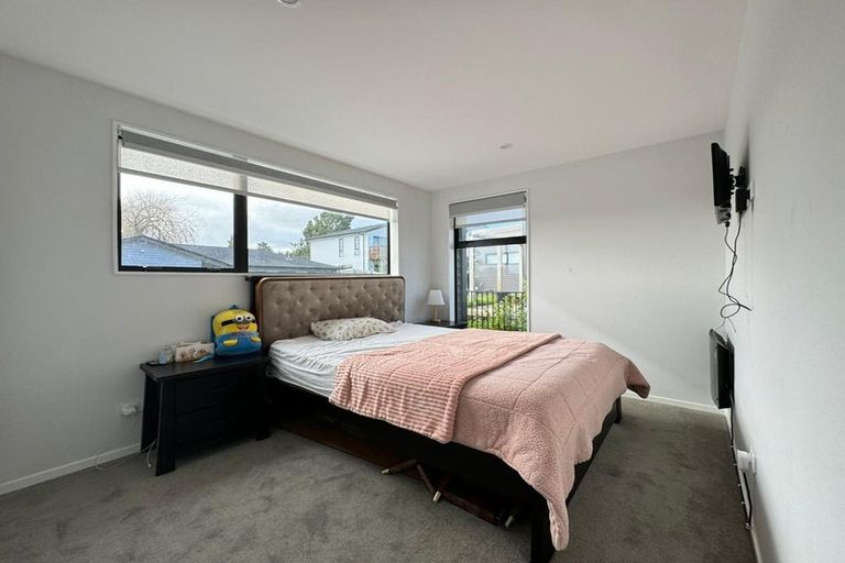 Photo of property in 111d Woodglen Road, Glen Eden, Auckland, 0602