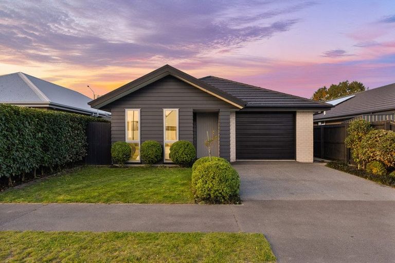 Photo of property in 36 Horoeka Street, Avonhead, Christchurch, 8042