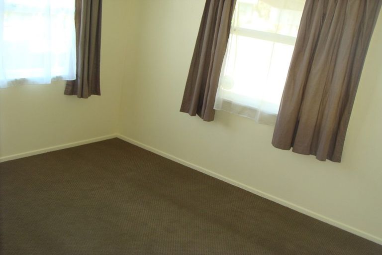 Photo of property in 43 Walworth Avenue, Pakuranga Heights, Auckland, 2010