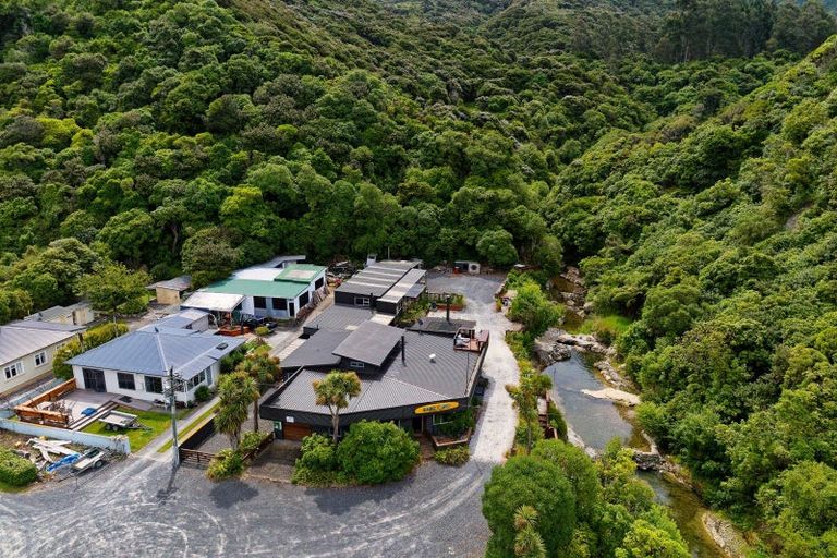 Photo of property in 2009 State Highway 1, Half Moon Bay, Kaikoura, 7371