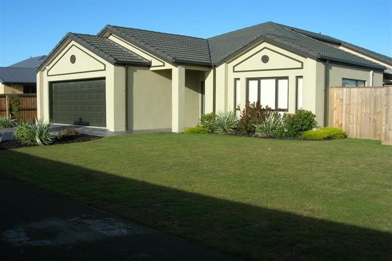 Photo of property in 65 Coolspring Way, Redwood, Christchurch, 8051