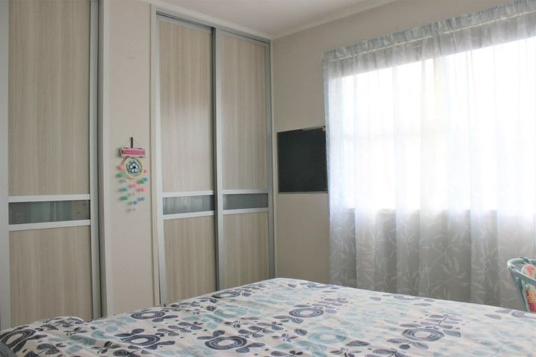 Photo of property in 1/97a Nile Road, Milford, Auckland, 0620