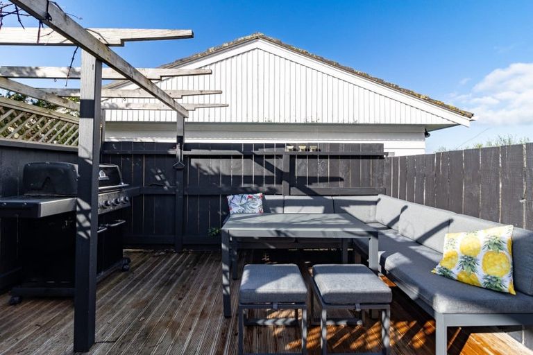 Photo of property in 1/54 Richards Avenue, Forrest Hill, Auckland, 0620