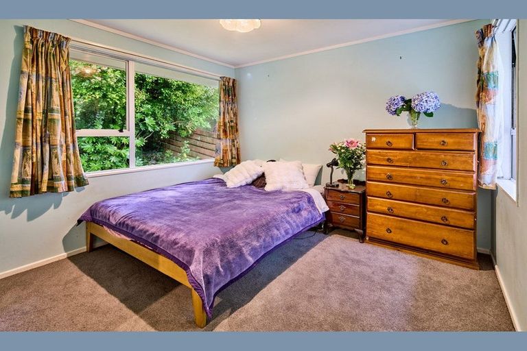 Photo of property in 44 Westhaven Drive, Tawa, Wellington, 5028