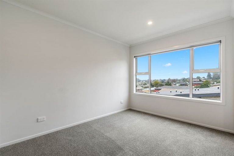 Photo of property in 4/12 Scotland Place, Hillcrest, Hamilton, 3216