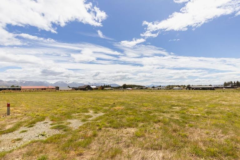 Photo of property in 8 Avlis Place, Twizel, 7901