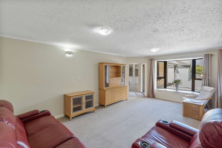 Photo of property in 19 Larnach Street, Waimairi Beach, Christchurch, 8083