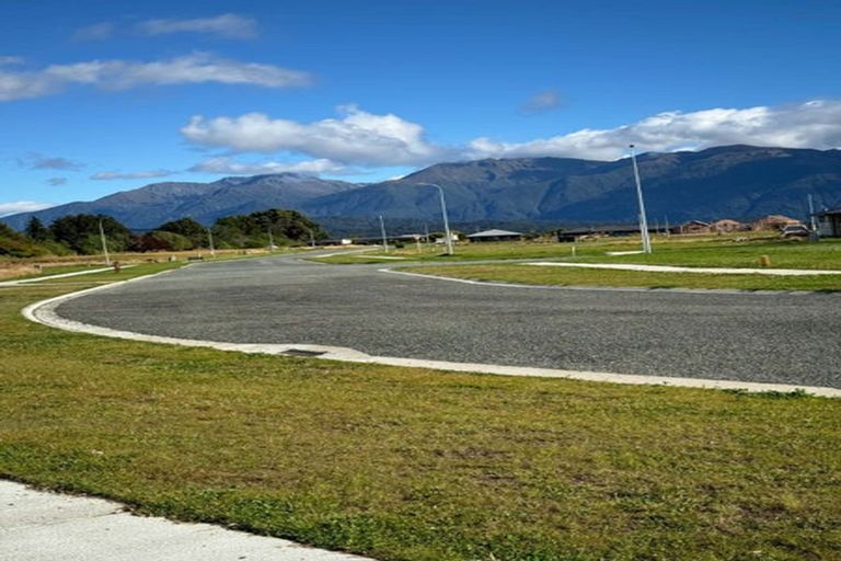Photo of property in 37 Tukare Loop, Te Anau, 9600