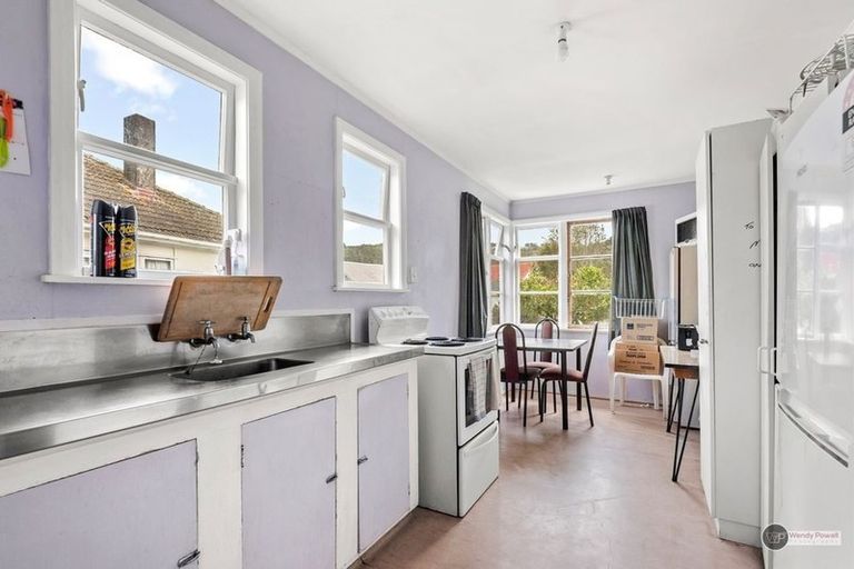 Photo of property in 21 Hunter Street, Taita, Lower Hutt, 5011