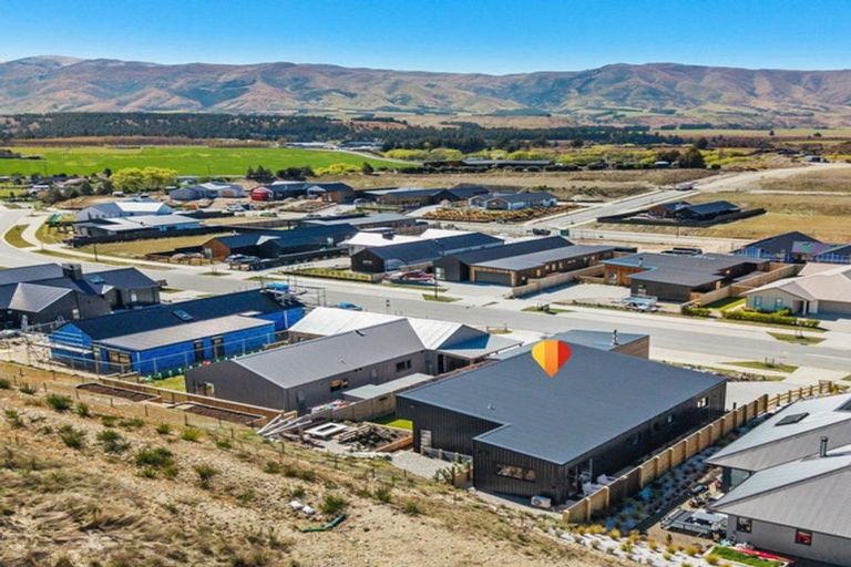 Photo of property in 48 Atkins Road, Luggate, Wanaka, 9383