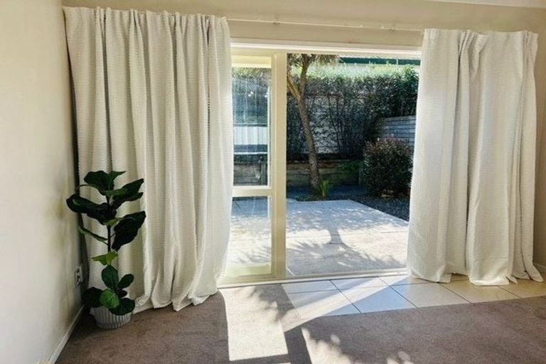 Photo of property in 4/4 Meadow Street, Mount Wellington, Auckland, 1062