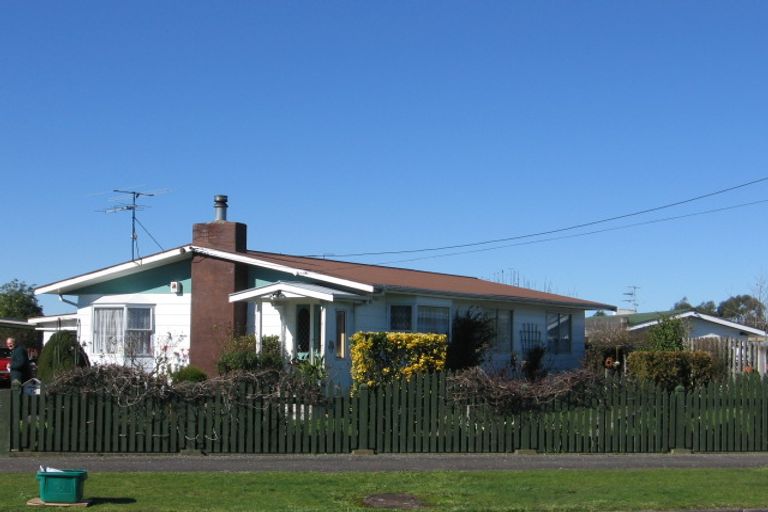 Photo of property in 10 Oak Street, Masterton, 5810