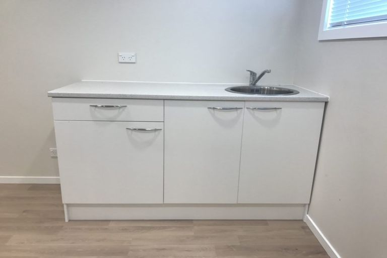 Photo of property in 35 Puketapu Road, Taradale, Napier, 4112