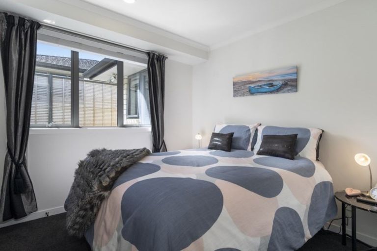 Photo of property in Waterview Estate, 6/4 Greystone Place, Omokoroa, 3114