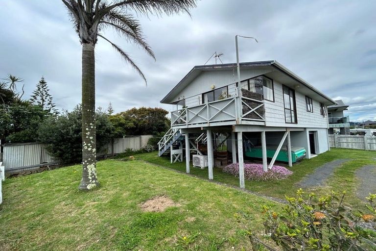 Photo of property in 654 Papamoa Beach Road, Papamoa Beach, Papamoa, 3118