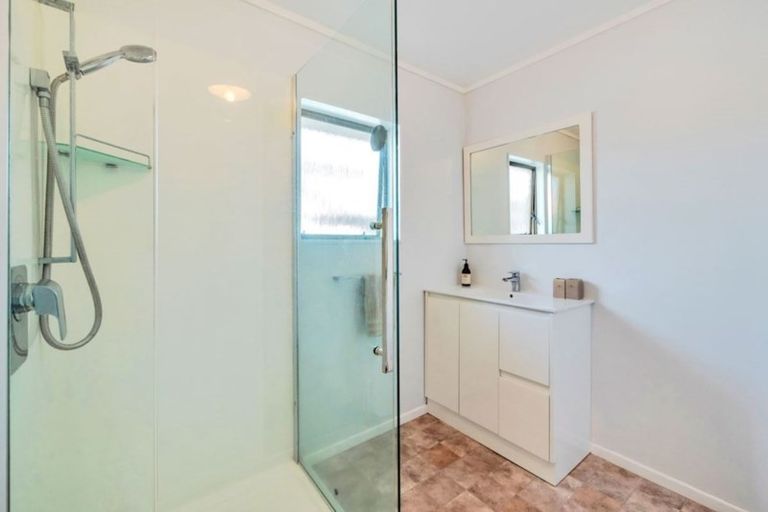 Photo of property in 2/27a Scott Road, Papakura, 2110