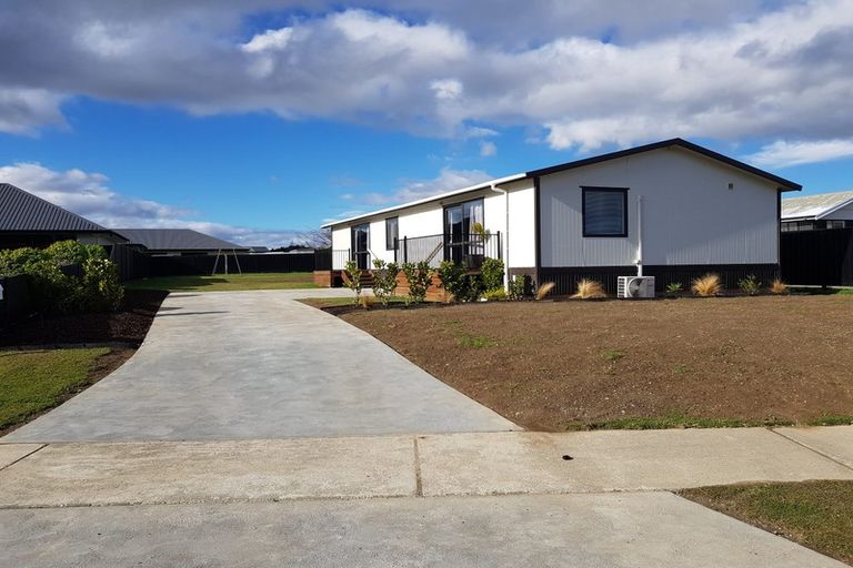 Photo of property in 47 Lawson Burrows Crescent, Te Anau, 9600