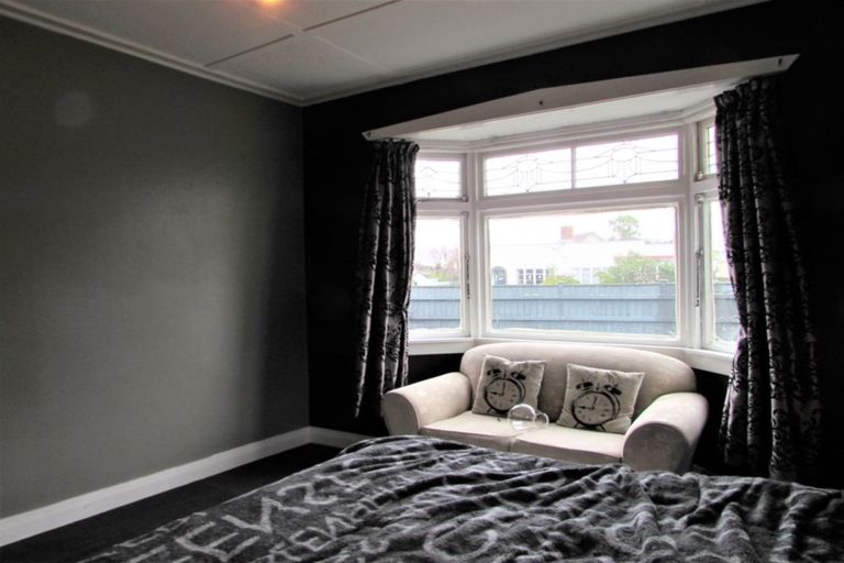 Photo of property in 5 Vincent Street, Waterloo, Lower Hutt, 5011