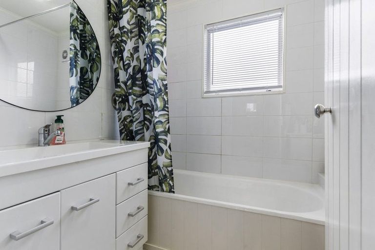 Photo of property in 200 High Street South, Carterton, 5713