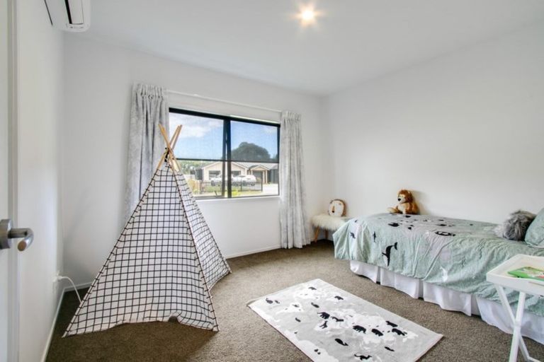 Photo of property in 71 Mcelwee Street, Jervoistown, Napier, 4112