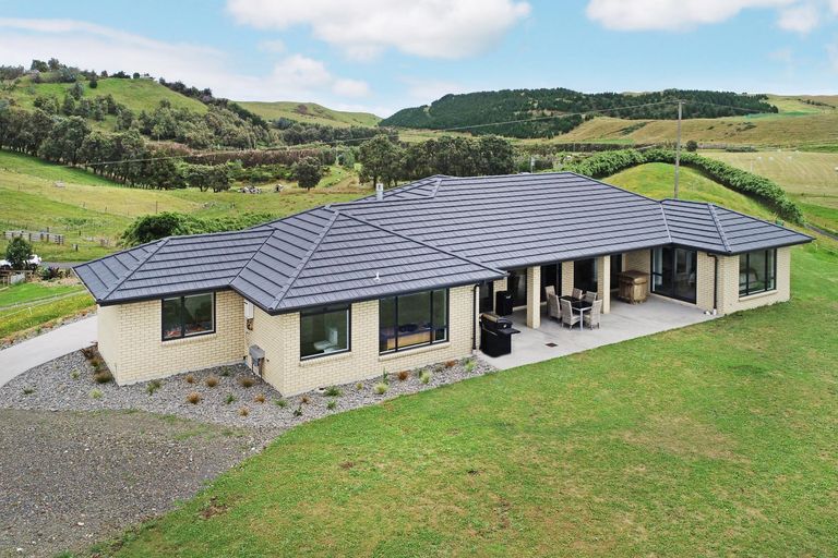 Photo of property in 23 Bird Road, Otaua, Waiuku, 2682