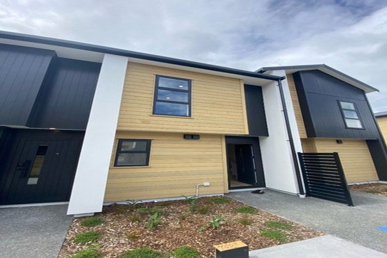 Photo of property in 16 Te Ara O Ralph Olsen, Wainuiomata, Lower Hutt, 5014