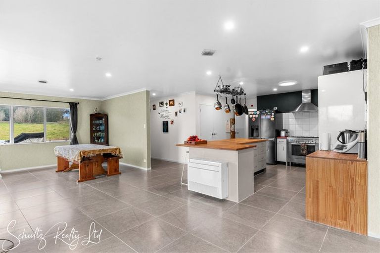 Photo of property in 30 Settlement Road, Kaiwaka, 0573