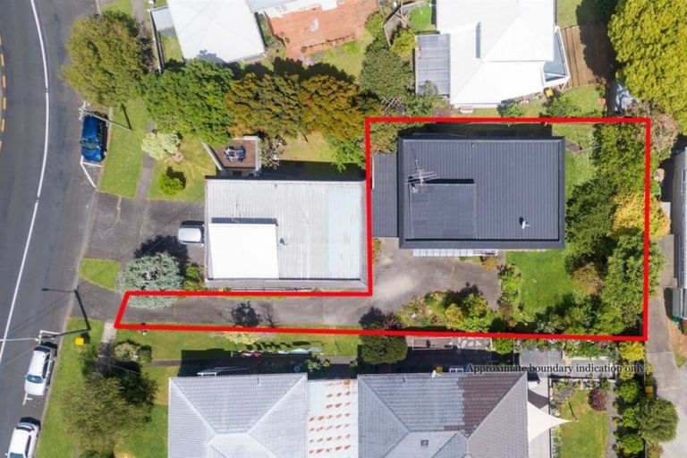 Photo of property in 2/23 Nile Road, Milford, Auckland, 0620