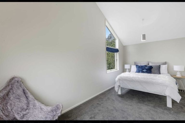 Photo of property in 128 Dyers Pass Road, Cashmere, Christchurch, 8022