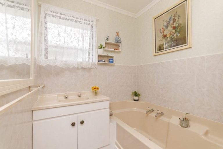 Photo of property in 3a Tui Mill Grove, Feilding, 4702