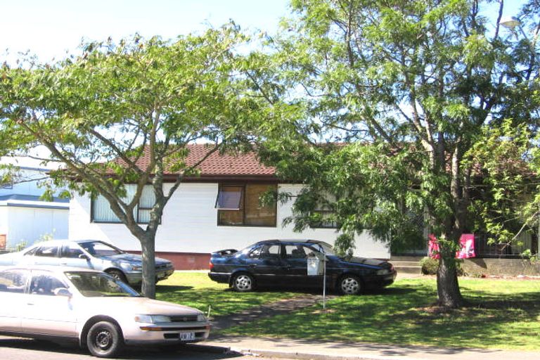 Photo of property in 69 Nui Mana Place, Te Atatu South, Auckland, 0610