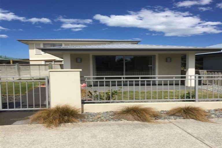 Photo of property in 89 Pegasus Boulevard, Pegasus, 7612