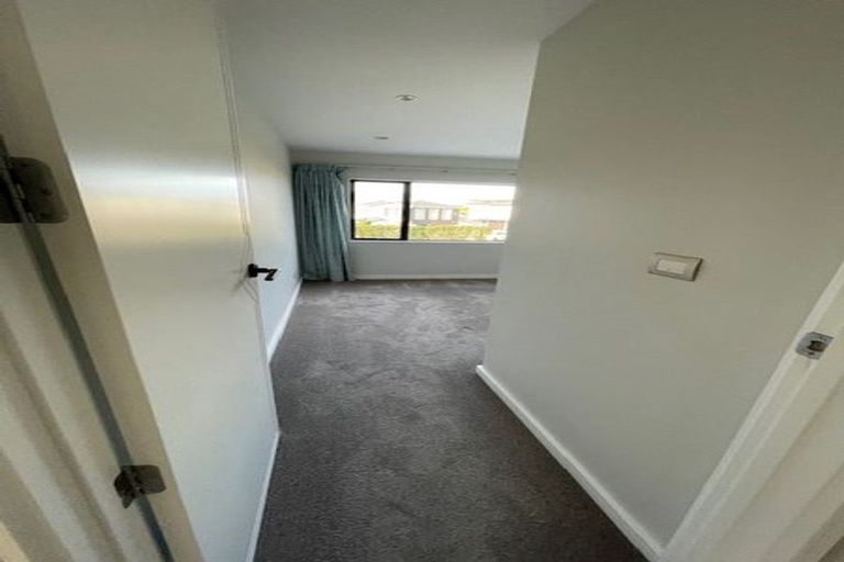 Photo of property in 36 Bounty Road, Long Bay, Auckland, 0630