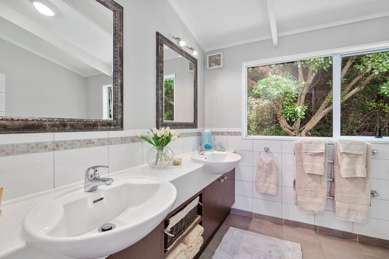 Photo of property in 88 The Circle, Manly, Whangaparaoa, 0930