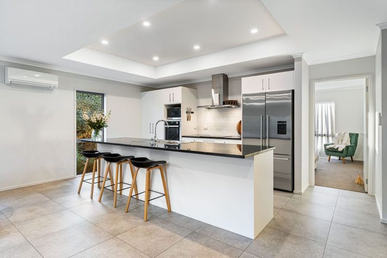 Photo of property in 14 Will Street, Huapai, Kumeu, 0810